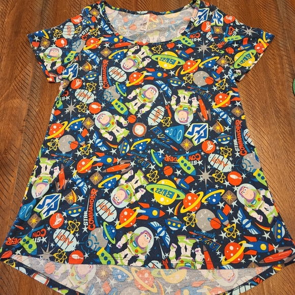 LuLaRoe Tops - LuLaRoe Buzz Lightyear classic t xs